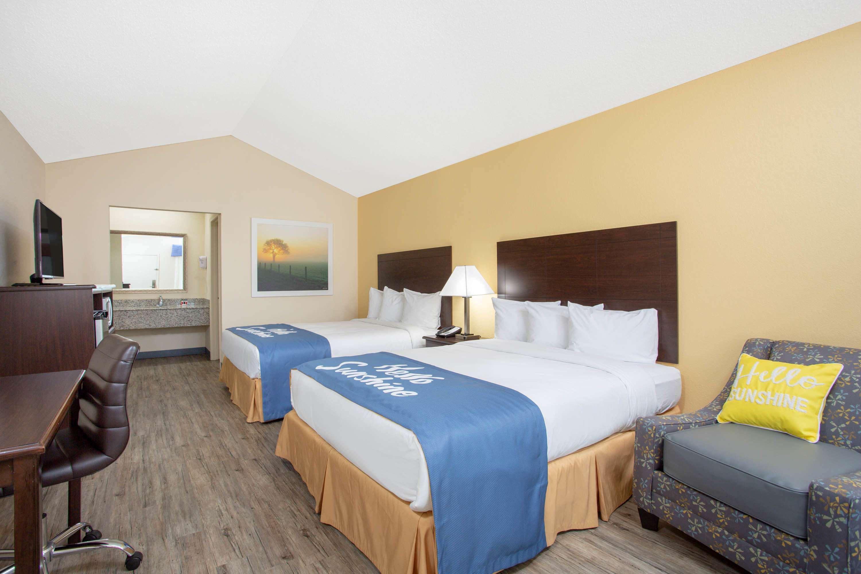 Days Inn By Wyndham Lake City Kültér fotó