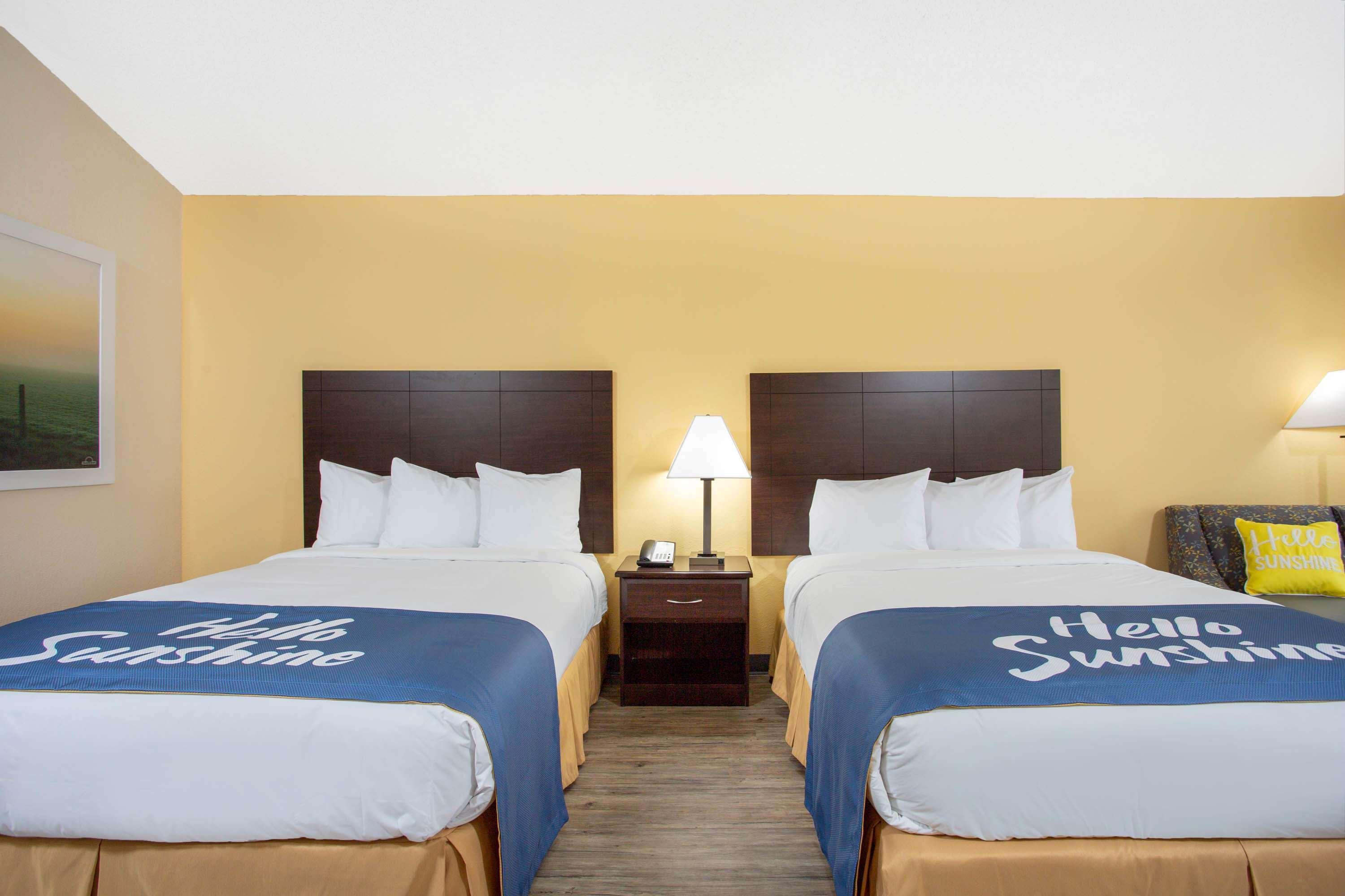 Days Inn By Wyndham Lake City Kültér fotó