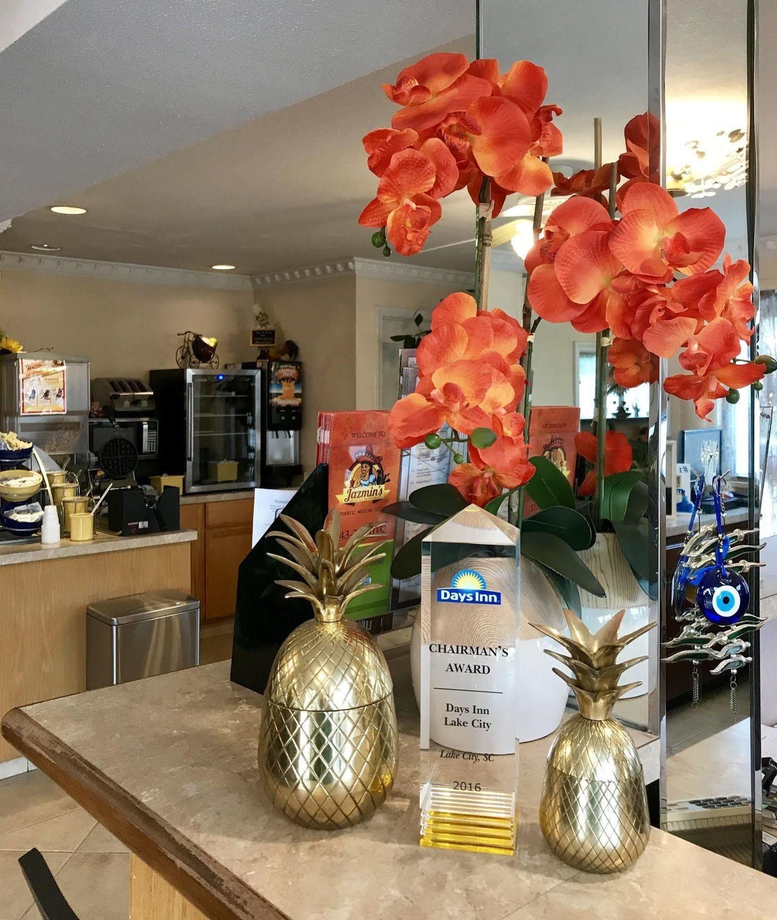 Days Inn By Wyndham Lake City Kültér fotó
